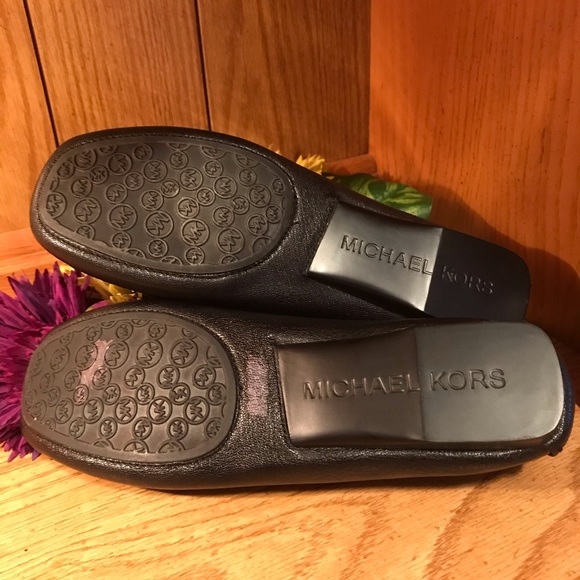 Micheal Kors Black Moccasin - Picture 5 of 5